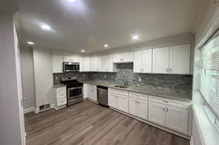 27 Church St, Mount Holly, NJ 08060 - Photo 4