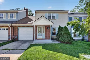 325 Carleton Ln, Mount Laurel, NJ 08054 - Photo 1