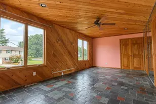 19 Walnut Dr, Burlington, NJ 08016 - Photo 12