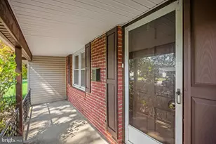 114 Ramblewood Pkwy, Mount Laurel, NJ 08054 - Photo 4