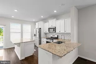 2 Naples Ln, Mount Laurel, NJ 08054 - Photo 12