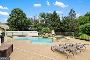4 Castle Ct, Bordentown, NJ 08620 - Photo 6