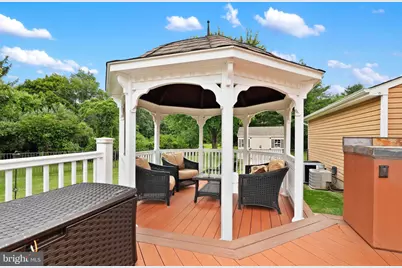 4 Castle Court, Bordentown, NJ 08620 - Photo 8