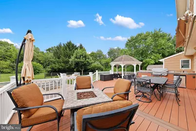 4 Castle Court, Bordentown, NJ 08620 - Photo 4