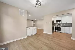 275 Green St, Edgewater Park, NJ 08010 - Photo 10