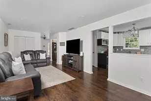 250 Birch Hollow Dr, Bordentown, NJ 08505 - Photo 10