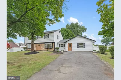126 Tiffany Lane, Willingboro, NJ 08046 - Photo 2