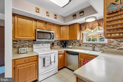 905 Knoll Court, Moorestown, NJ 08057 - Photo 12