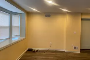 401 Lawrence St, Burlington, NJ 08016 - Photo 8