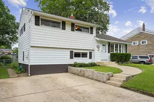 85 W Woodcrest Ave, Maple Shade, NJ 08052 - Photo 2