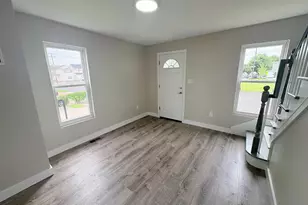 825 W 3rd St, Florence, NJ 08518 - Photo 2