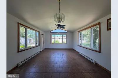 27 Langdon Road, Burlington, NJ 08016 - Photo 8