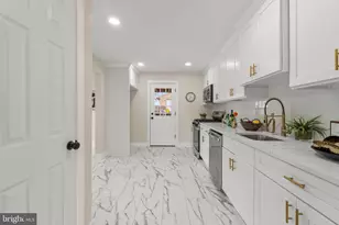 707 Smith Ln, Mount Holly, NJ 08060 - Photo 8