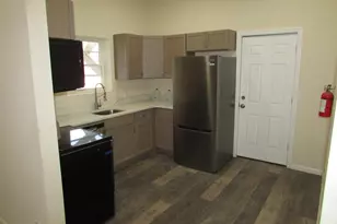 20 Pine St, Beverly, NJ 08010 - Photo 8