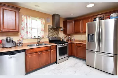 210 Bentwood Drive, Delran, NJ 08075 - Photo 2