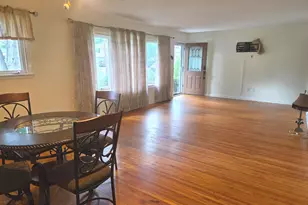 2823 Burgundy Dr, Riverton, NJ 08077 - Photo 4