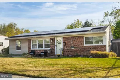 525 N Coles Avenue, Maple Shade, NJ 08052 - Photo 1