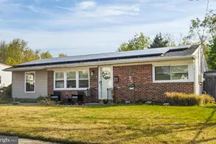 525 N Coles Ave, Maple Shade, NJ 08052 - Photo 1