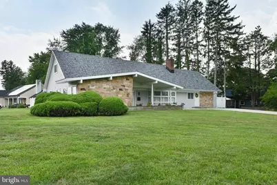 8 Windover Lane, Willingboro, NJ 08046 - Photo 2