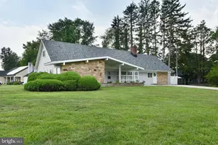 8 Windover Ln, Willingboro, NJ 08046 - Photo 2