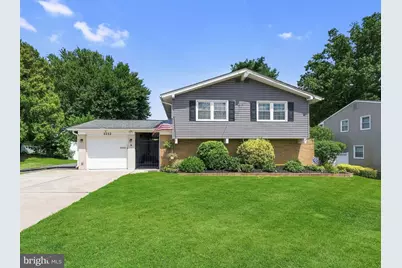 2212 Chestnut Hill Drive, Cinnaminson, NJ 08077 - Photo 1