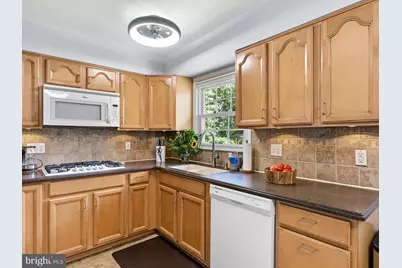 2212 Chestnut Hill Drive, Cinnaminson, NJ 08077 - Photo 8