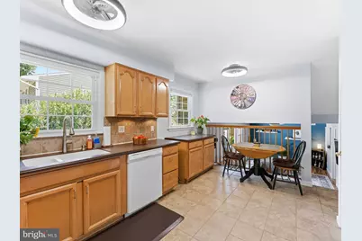 2212 Chestnut Hill Drive, Cinnaminson, NJ 08077 - Photo 6