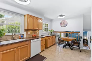 2212 Chestnut Hill Dr, Cinnaminson, NJ 08077 - Photo 6