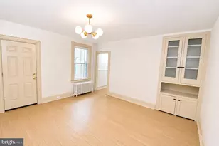 402 Lawrence St, Burlington, NJ 08016 - Photo 10