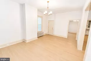 402 Lawrence St, Burlington, NJ 08016 - Photo 8