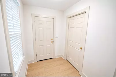 402 Lawrence Street, Burlington, NJ 08016 - Photo 14
