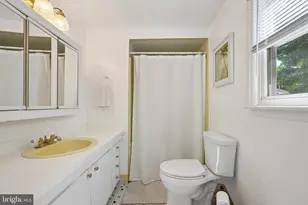 843 Lafayette Dr, Mount Laurel, NJ 08054 - Photo 28