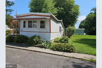 65 James Ave, Southampton, NJ 08088 - Photo 2