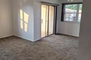 34 Florence Tollgate Pl, Florence, NJ 08518 - Photo 1