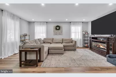 29 Evergreen Drive, Willingboro, NJ 08046 - Photo 16