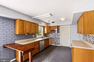 8 Heath Ln, Willingboro, NJ 08046 - Photo 8