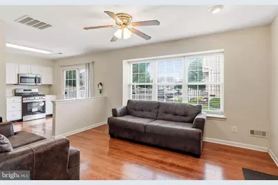 2401 Gramercy Way, Mount Laurel, NJ 08054 - Photo 10