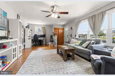 102 Washington Avenue, Beverly, NJ 08010 - Photo 4