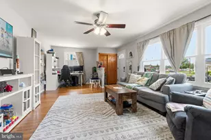102 Washington Ave, Beverly, NJ 08010 - Photo 4