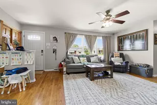 102 Washington Ave, Beverly, NJ 08010 - Photo 6