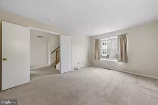 301 Oliphant Ln, Mount Laurel, NJ 08054 - Photo 18