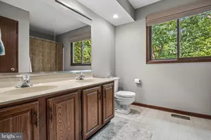 5 Glen Lake Dr, Medford, NJ 08055 - Photo 32
