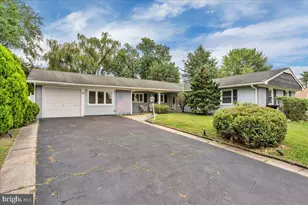 68 Thornhill Ln, Willingborough, NJ 08046 - Photo 1