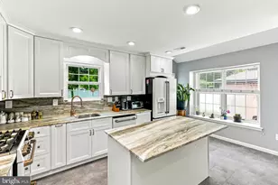 11 Elkington Dr, Mount Laurel, NJ 08054 - Photo 6