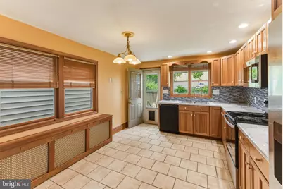 466 Logan Avenue, Burlington, NJ 08016 - Photo 8