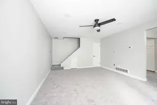 1046 Harbour Dr, Palmyra, NJ 08065 - Photo 10