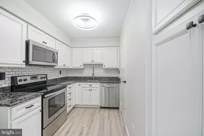 1046 Harbour Drive #1046, Palmyra, NJ 08065 - Photo 4