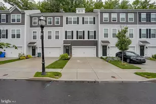 104 Levis Dr, Mount Holly, NJ 08060 - Photo 2
