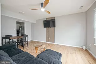 341 Clarkson St, Burlington, NJ 08016 - Photo 4