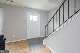 341 Clarkson St, Burlington, NJ 08016 - Photo 2